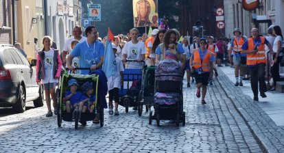Piesza Pielgrzymka Diecezji Toruńskiej wyruszyła na Jasną Górę
