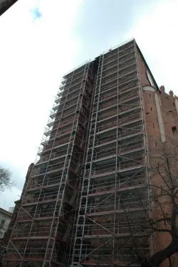 Nasza matka w nowe szaty odziana…