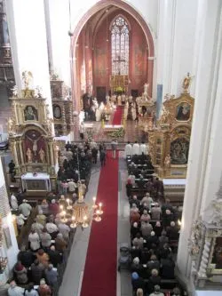 Idź i napraw mój dom.
