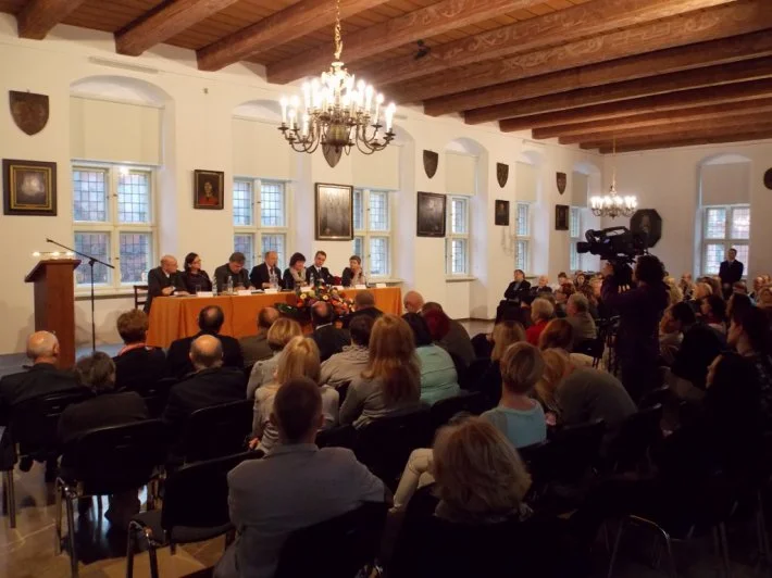 XX Colloquia Torunensia nt. praw kobiet