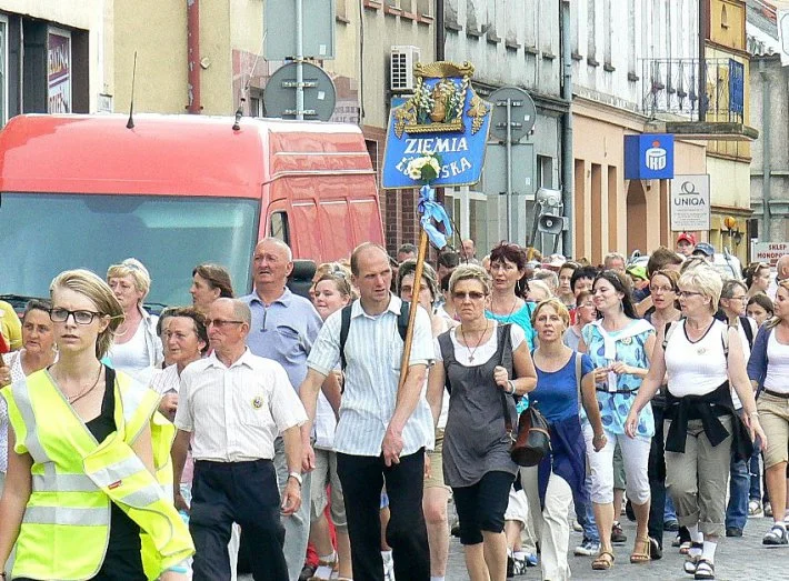 XXXIII Piesza Pielgrzymka z Torunia zdąża na Jasną Górę