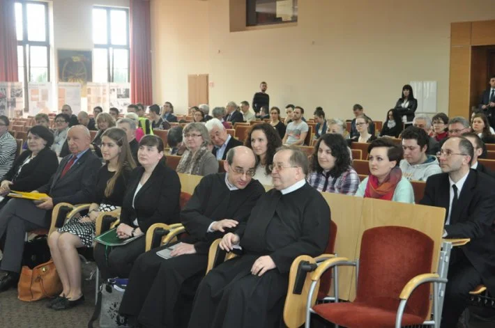 Sympozjum pro life w Toruniu
