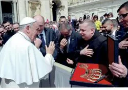 Papież Franciszek udzielił błogosławieństwa delegacji z Torunia
