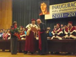 Bp Andrzej Suski laureatem Convallaria Copernicana