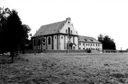 Sanktuarium Matki Bożej Pocieszycielki Strapionych w Rywałdzie