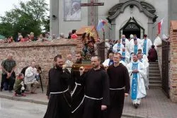 Uroczystość odpustowa w sanktuarium MB Pocieszycielki Strapionych w Rywałdzie - 13.09.2015.