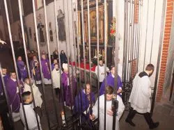 Otwarcie Bramy Miłosierdzia w konkatedrze Trójcy Świętej w Chełmży