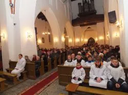 Otwarcie Bramy Miłosierdzia w konkatedrze Trójcy Świętej w Chełmży
