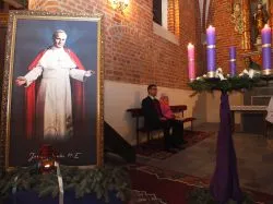 Otwarcie Bramy Miłosierdzia w konkatedrze Trójcy Świętej w Chełmży