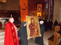 Pożegnanie symboli ŚDM w diecezjalnym sanktuarium Miłosierdzia Bożego w Toruniu