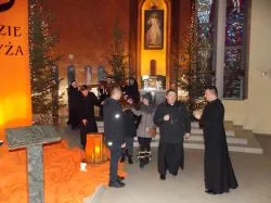 Pożegnanie symboli ŚDM w diecezjalnym sanktuarium Miłosierdzia Bożego w Toruniu