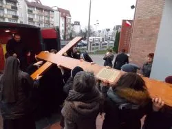 Pożegnanie symboli ŚDM w diecezjalnym sanktuarium Miłosierdzia Bożego w Toruniu