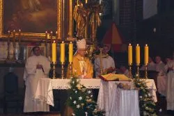 Symbole ŚDM w parafii pw. św. Mikołaja w Grudziądzu