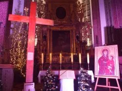 Symbole ŚDM w parafii pw. św. Mikołaja w Grudziądzu