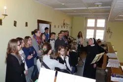 Symbole ŚDM w kaplicy Sióstr Elżbietanek w Grudziądzu