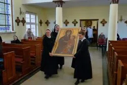 Symbole ŚDM w kaplicy Sióstr Elżbietanek w Grudziądzu