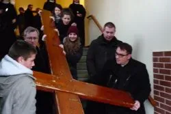 Symbole ŚDM w kaplicy Sióstr Elżbietanek w Grudziądzu