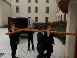 Symbole ŚDM w Wyższym Seminarium Duchownym w Toruniu