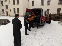 Symbole ŚDM w Wyższym Seminarium Duchownym w Toruniu