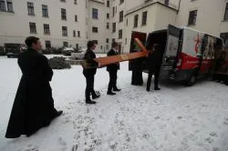 Symbole ŚDM w Wyższym Seminarium Duchownym w Toruniu