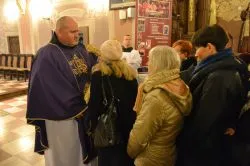 Relikwie Krzyża Świętego w sanktuarium MB Podgórskiej w Toruniu
