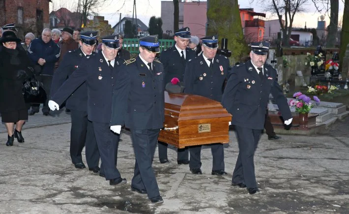 Pogrzeb ks. kan. Romualda Nelkowskiego (1932-2016)