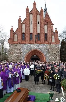 Pogrzeb ks. kan. Romualda Nelkowskiego (1932-2016)