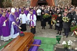 Pogrzeb ks. kan. Romualda Nelkowskiego (1932-2016)