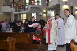 Udzielenie posługi stałego akolitatu