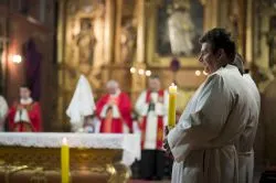 Liturgia Męki Pańskiej z bp. Andrzejem Suskim