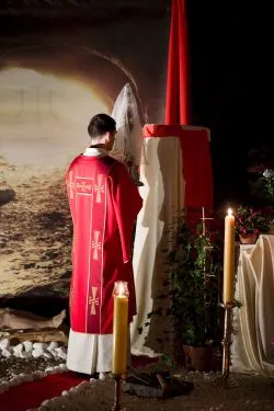 Liturgia Męki Pańskiej z bp. Andrzejem Suskim