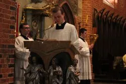 Procesja rezurekcyjna i Msza Zmartwychwstania Pańskiego w katedrze Świętych Janów