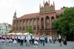 Fishmob - Toruń tańczy dla św. Jana Pawła II