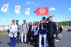 Odsłonięcie tablicy upamiętniającej wizytę św. Jana Pawła II w Toruniu