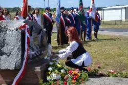 Odsłonięcie tablicy upamiętniającej wizytę św. Jana Pawła II w Toruniu