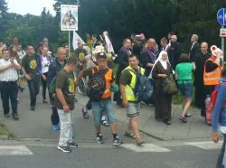 Idą do Matki - wyruszyła Piesza Pielgrzymka Diecezji Toruńskiej na Jasna Górę