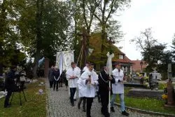 Wprowadzenie relikwii św. Jana Pawła II w Szembruku
