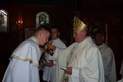 Wprowadzenie relikwii św. Jana Pawła II w Szembruku
