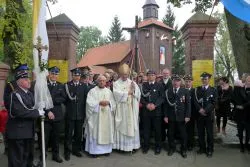 Wprowadzenie relikwii św. Jana Pawła II w Szembruku