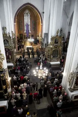 Droga Krzyżowa z Księżmi Biskupami