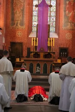 Liturgia Męki Pańskiej w toruńskiej katedrze