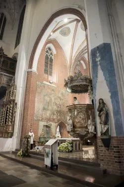 Wigilia Paschalna w katedrze Świętych Janów