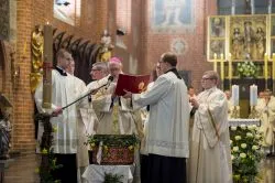 Wigilia Paschalna w katedrze Świętych Janów
