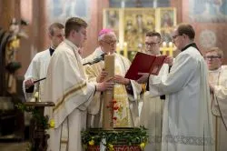 Wigilia Paschalna w katedrze Świętych Janów
