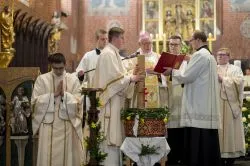 Wigilia Paschalna w katedrze Świętych Janów