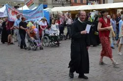 Toruński Marsz dla Życia i Rodziny, cz. 1