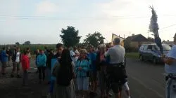 Grupa niebieska w drodze do Matki Bożej