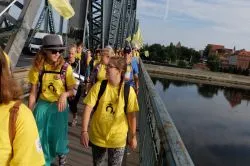 Akademicka grupa żółta w drodze na Jasną Górę