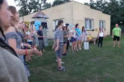 Akademicka grupa żółta w drodze na Jasną Górę