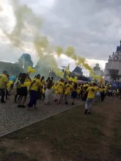 Akademicka grupa żółta w drodze na Jasną Górę